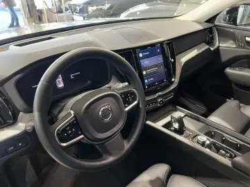 VOLVO XC60 T8 Ultimate Dark Recharge AWD ACC HeadUp