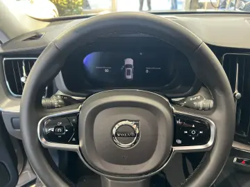 VOLVO XC60 T8 Ultimate Dark Recharge AWD ACC HeadUp