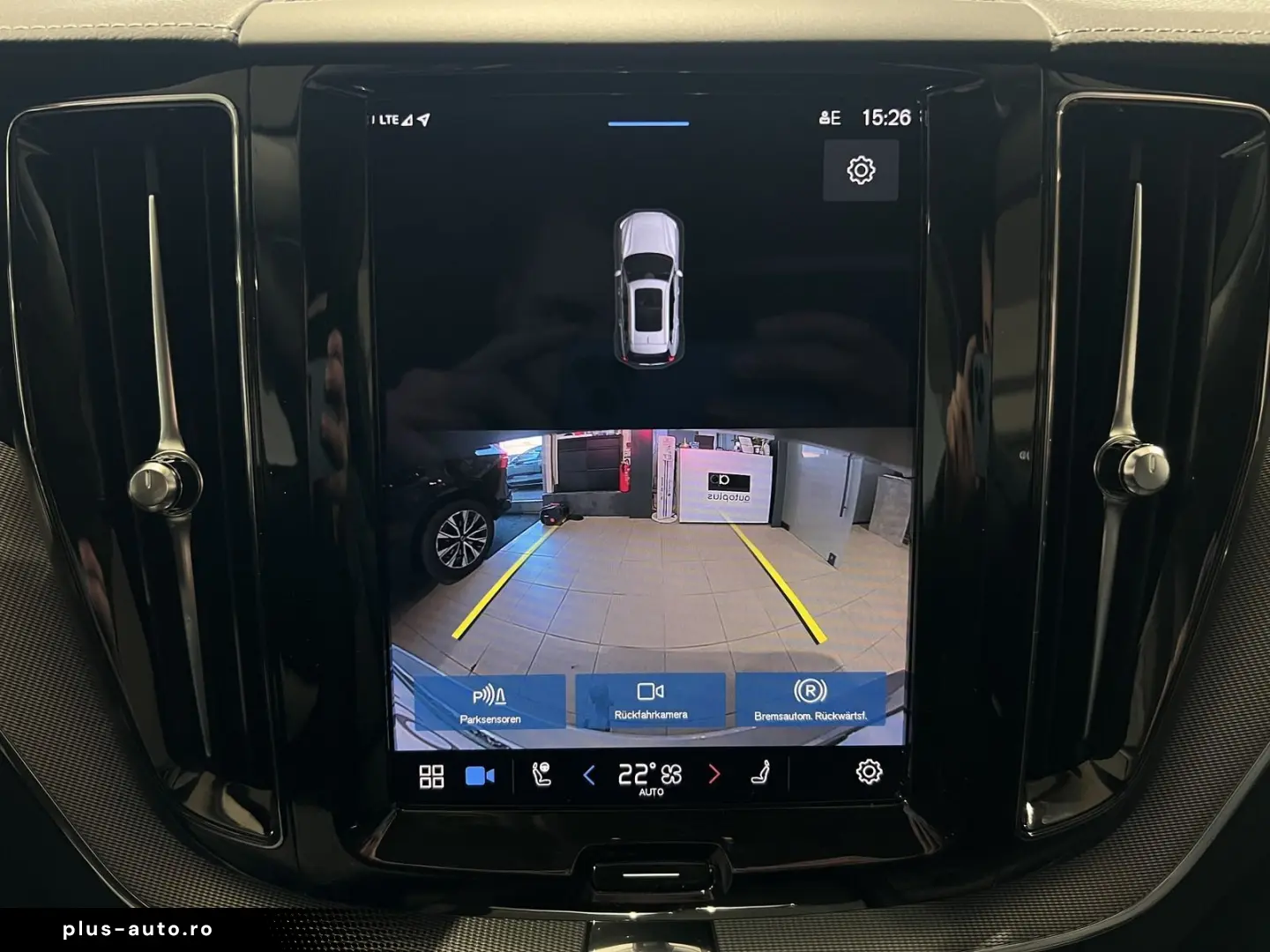 VOLVO XC60 T8 Ultimate Dark Recharge AWD ACC HeadUp