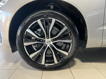 VOLVO XC60 T8 Ultimate Dark Recharge AWD ACC HeadUp