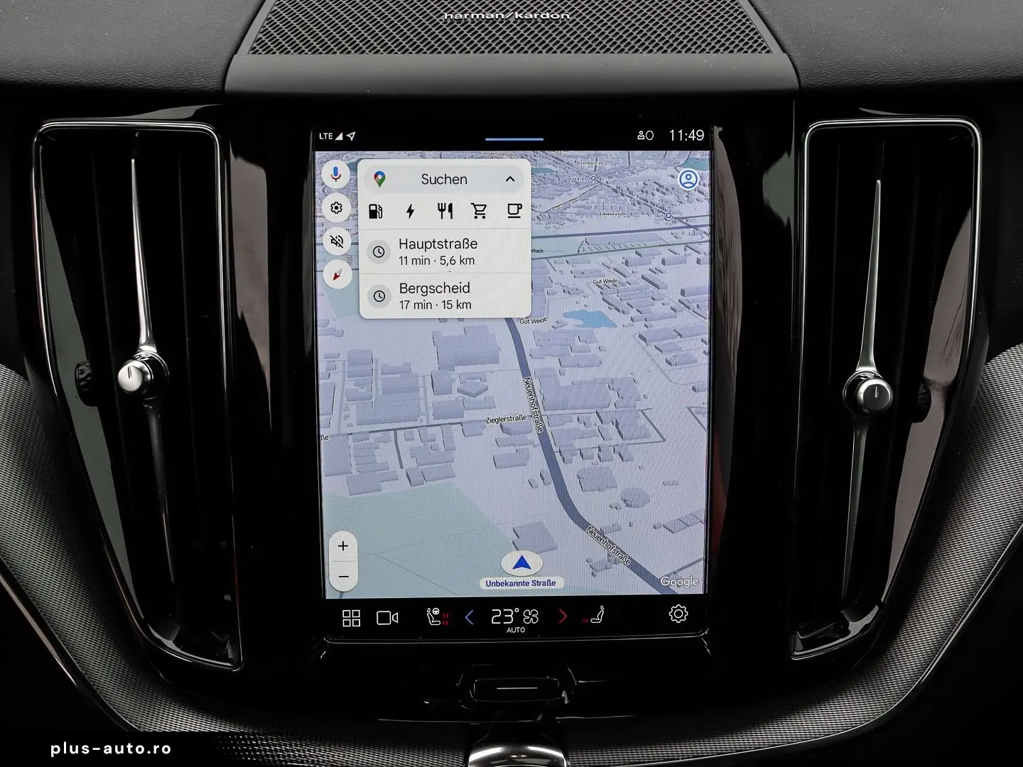 VOLVO XC60 Plus Dark Recharge Plug-In Hybrid AWD T8 Tw