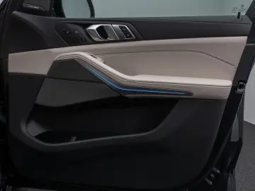 BMW X5 xD45e M Sport 360 Panorama Laser HUD DAB H K