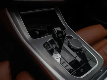 BMW X5 xD30d M Sport 360 Laser ACC SoftCl DAB 22Zoll