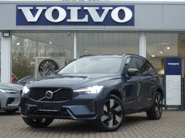 VOLVO XC60 Plus Dark T6 AWD Plug-in Alarm 360  Pano