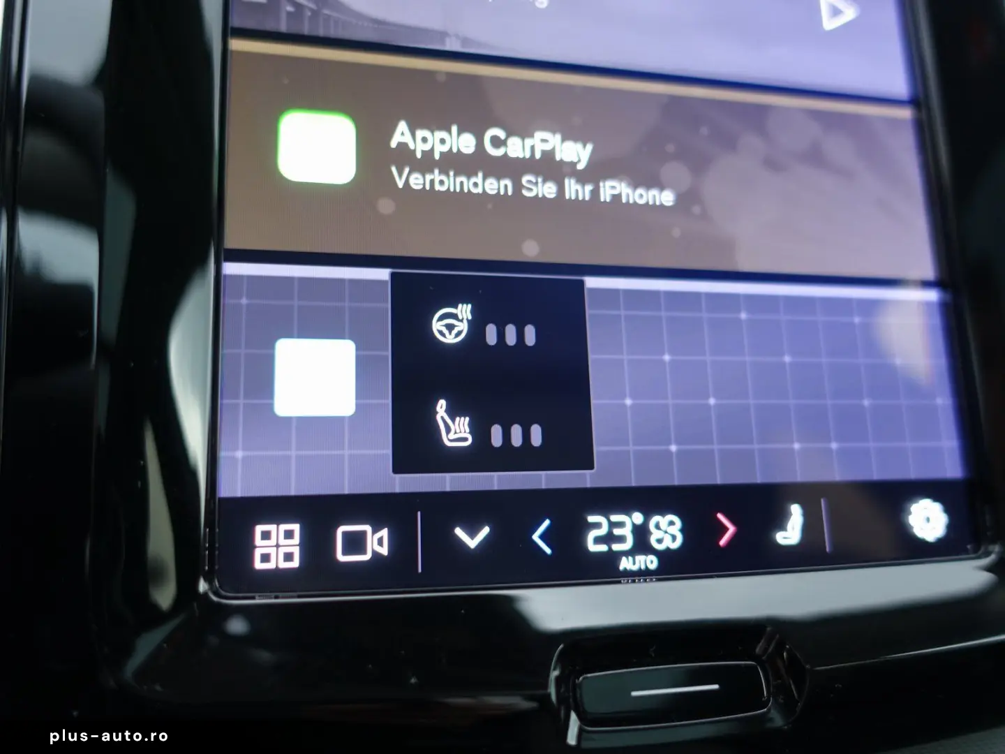 VOLVO XC60 Plus Dark T6 AWD Plug-in Alarm 360  Pano