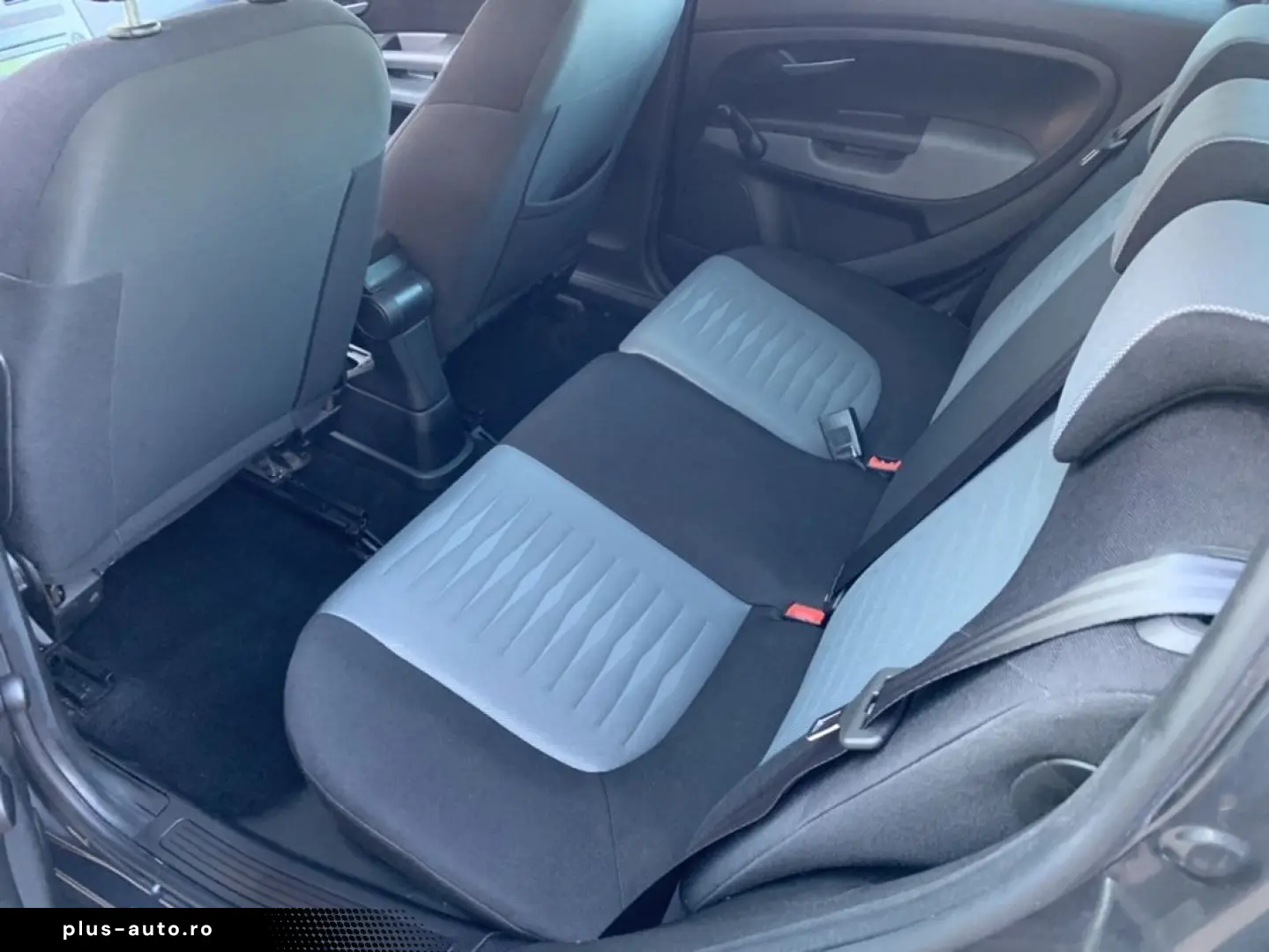 Fiat Punto 2010-AUTOMATA 1.4 Mpi 100K km