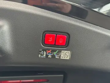 MERCEDES-BENZ CLE 300 4M AMG Line Premium Night Pano&hellip;