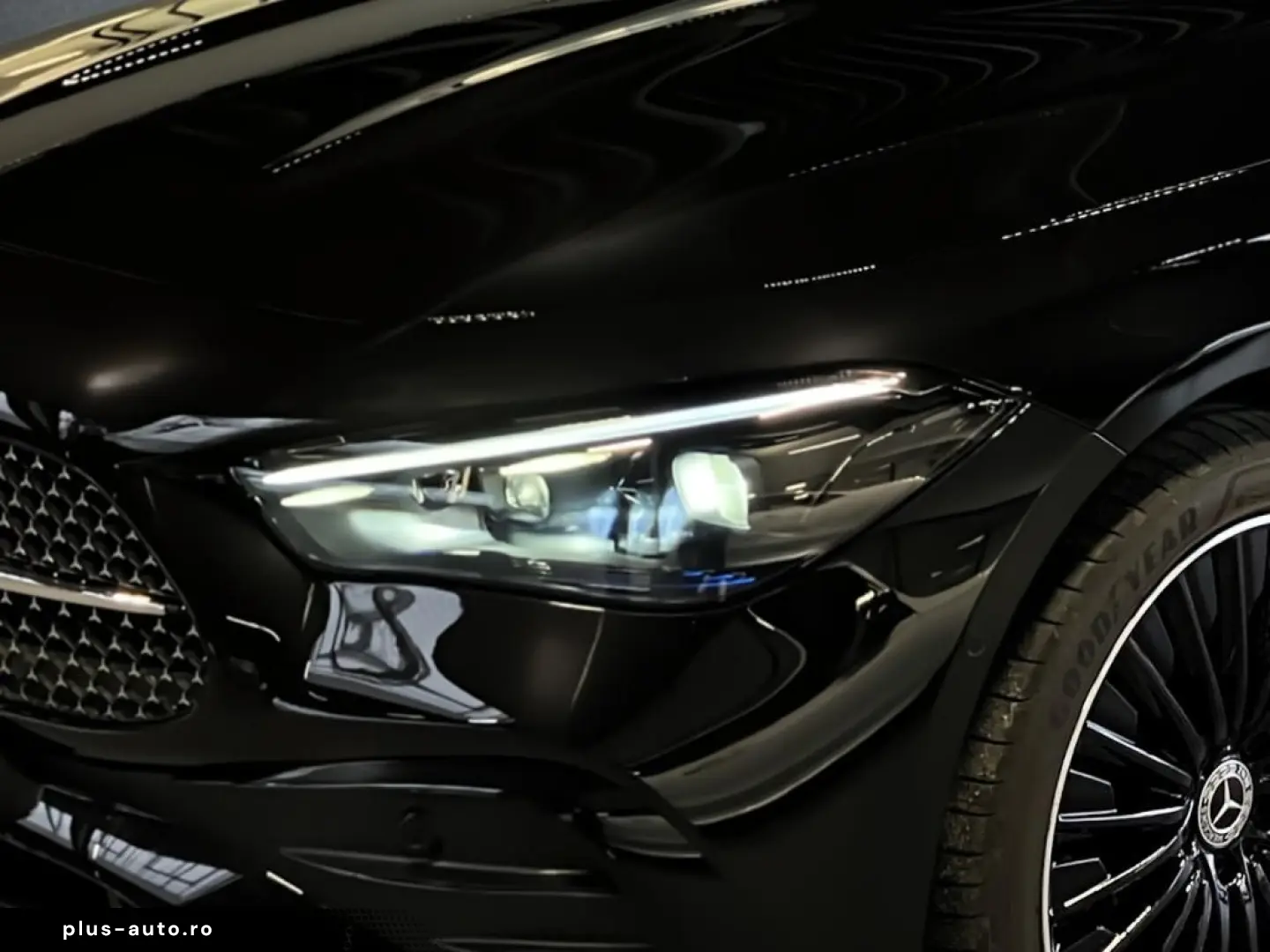 MERCEDES-BENZ CLE 300 e AMG NIGHT DiG L DISTR AMBIE MEM PANO