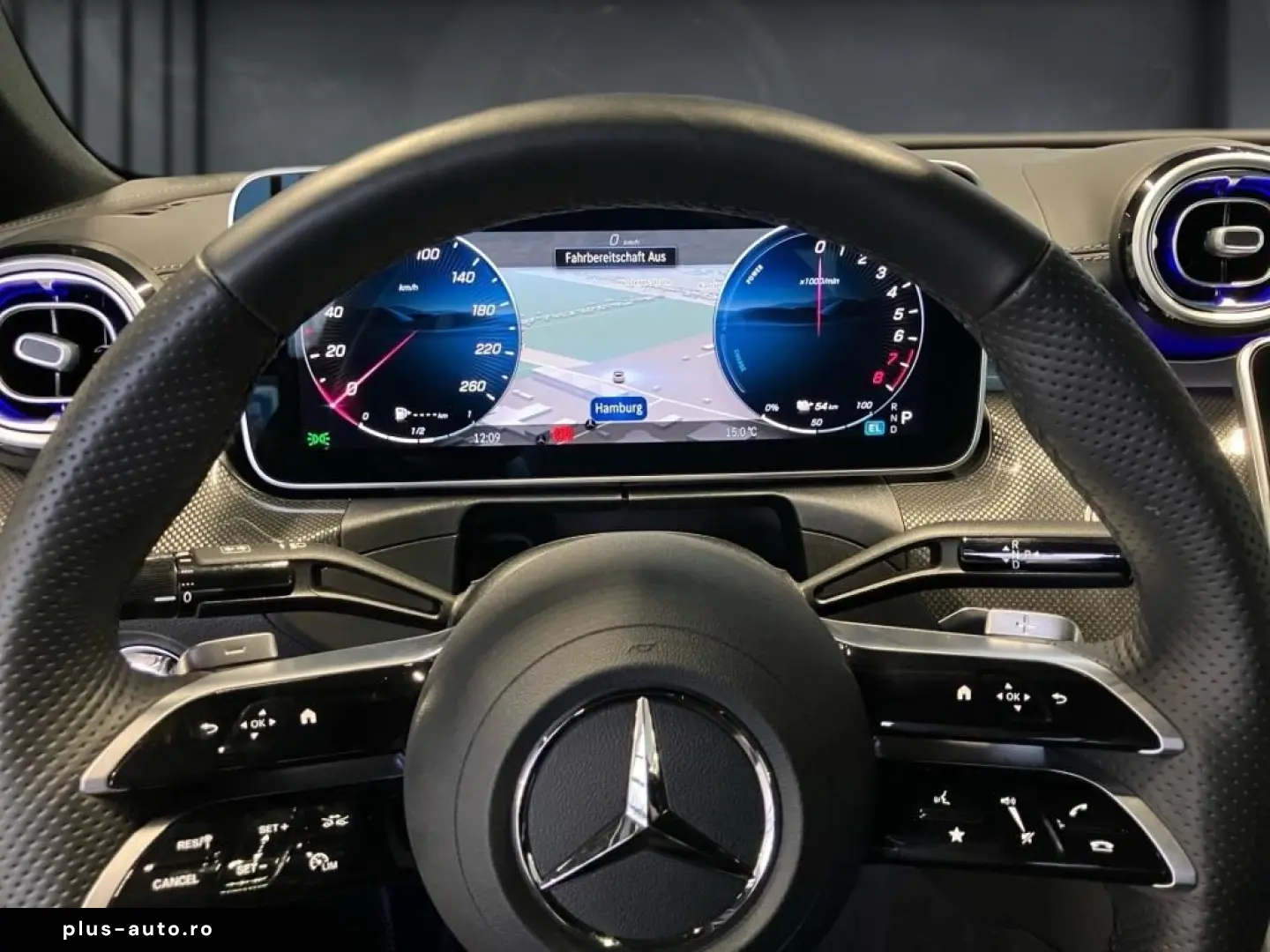 MERCEDES-BENZ CLE 300 e AMG NIGHT DiG L DISTR AMBIE MEM PANO