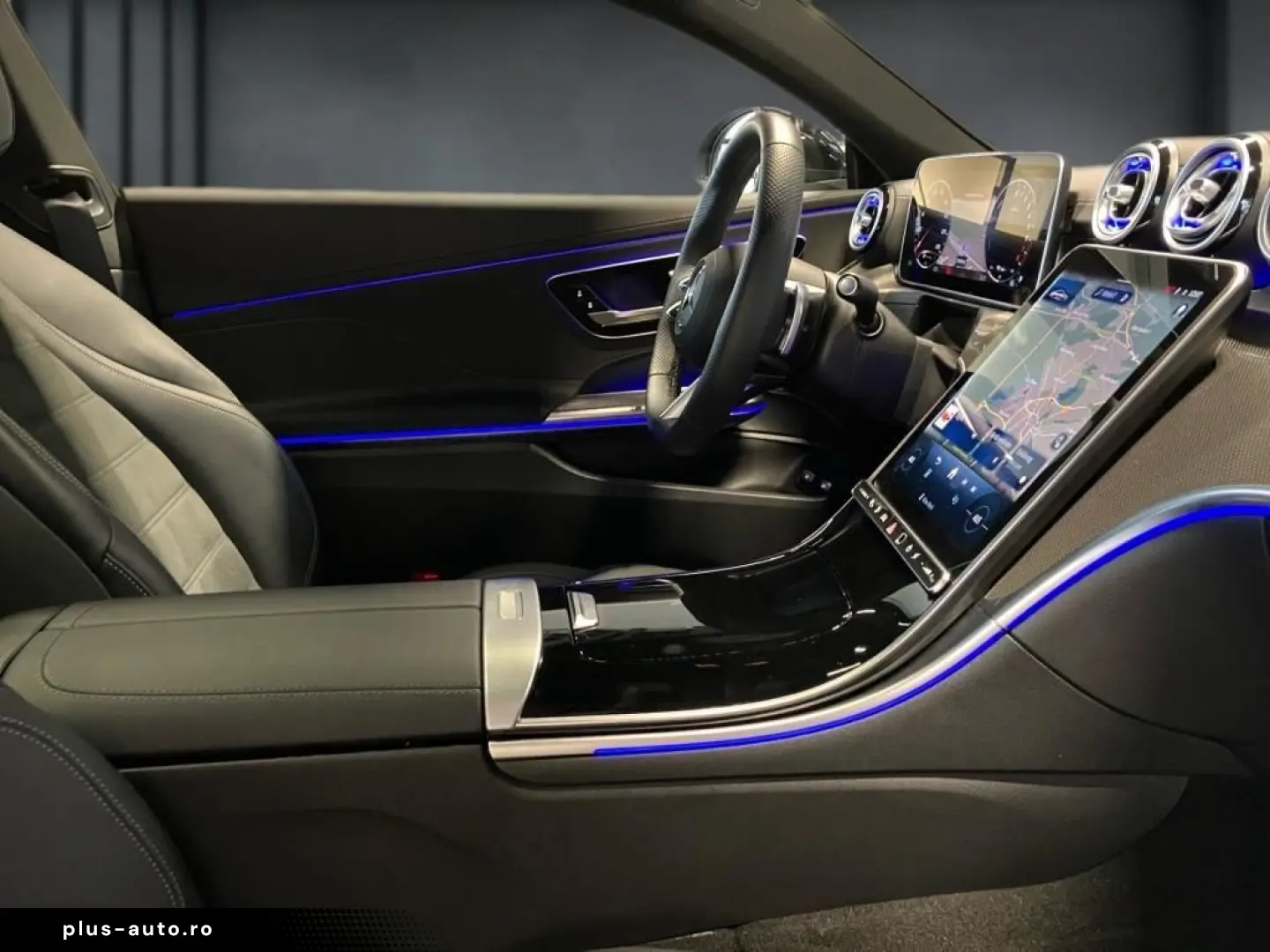 MERCEDES-BENZ CLE 300 e AMG NIGHT DiG L DISTR AMBIE MEM PANO