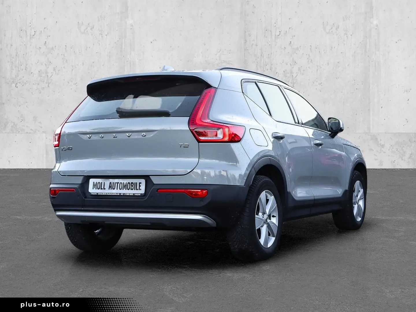 VOLVO XC40 Essential 2WD