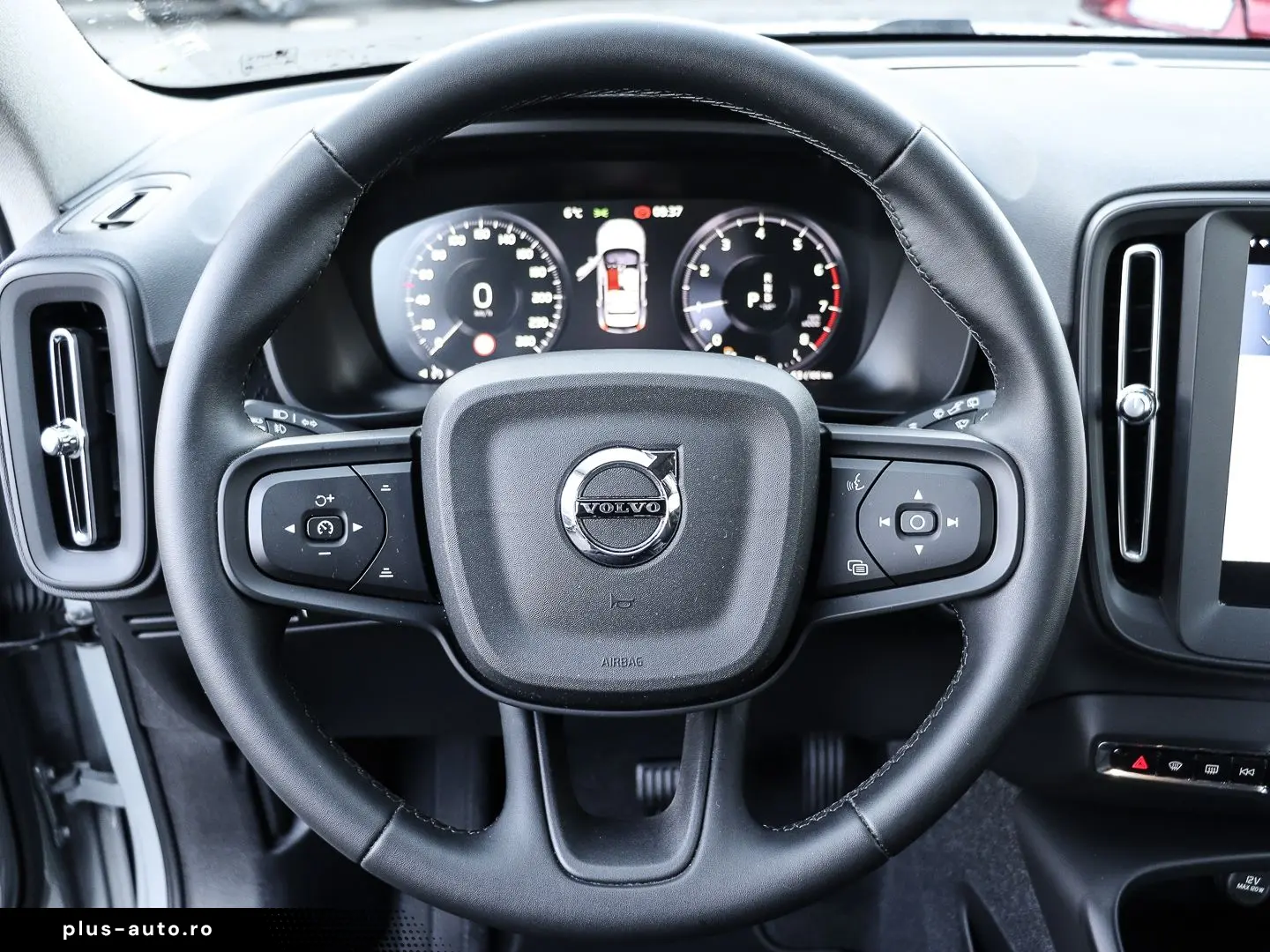 VOLVO XC40 Essential 2WD