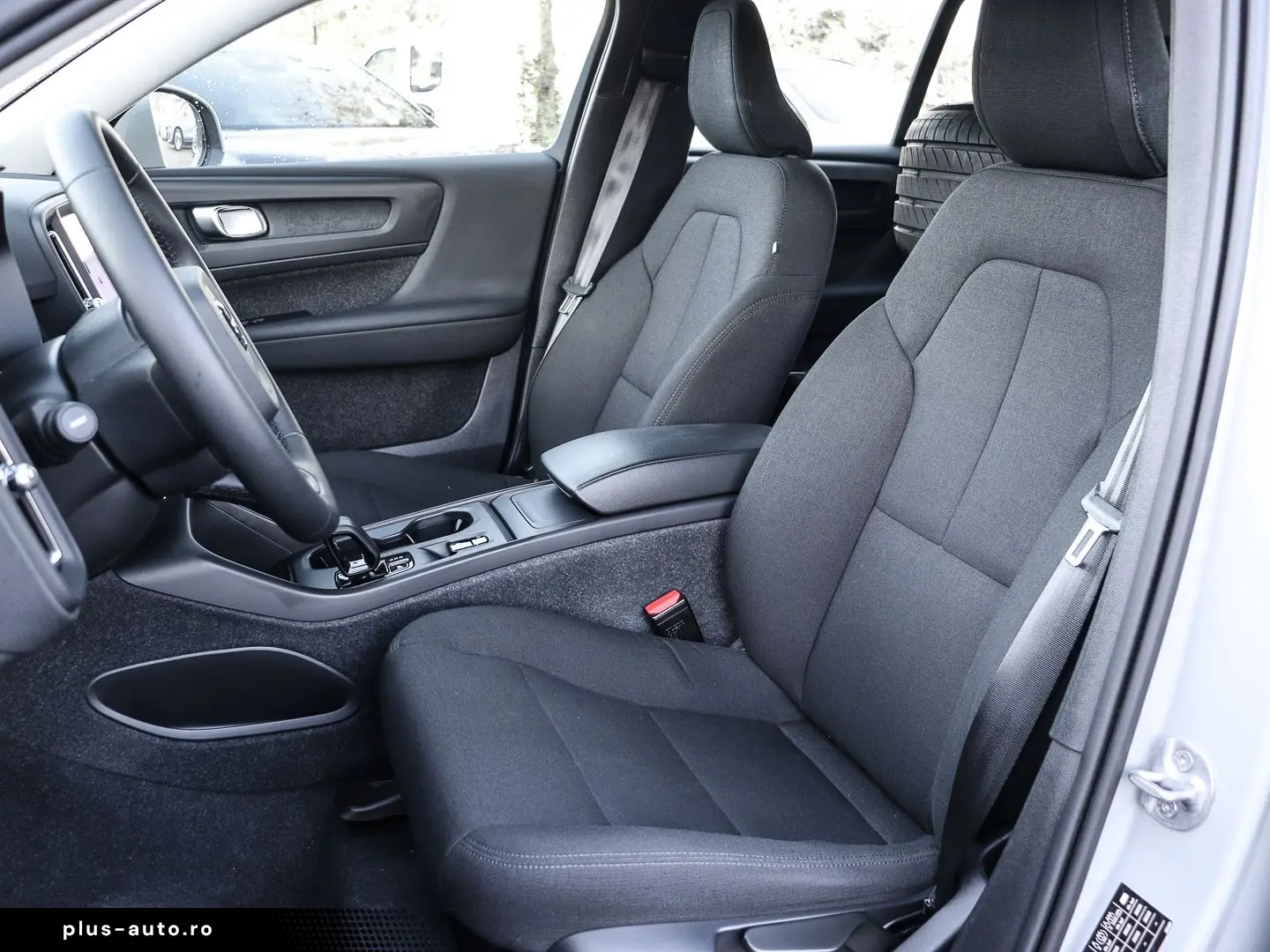 VOLVO XC40 Essential 2WD