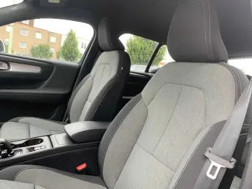 VOLVO XC40 T2 Core