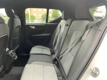 VOLVO XC40 T2 Core