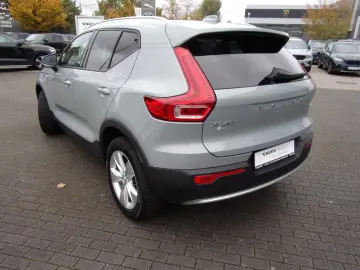 VOLVO XC 40 T2 Core 2WD