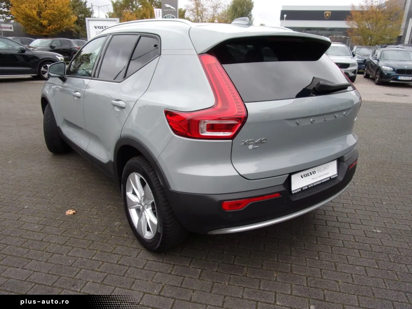 VOLVO XC 40 T2 Core 2WD