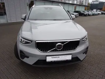 VOLVO XC 40 T2 Core 2WD