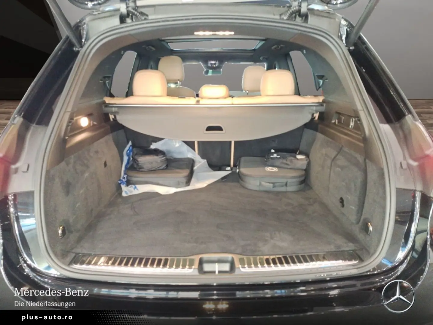 MERCEDES-BENZ GLE 400 e 4M AMG Adv  Night 22  Pano A&hellip;