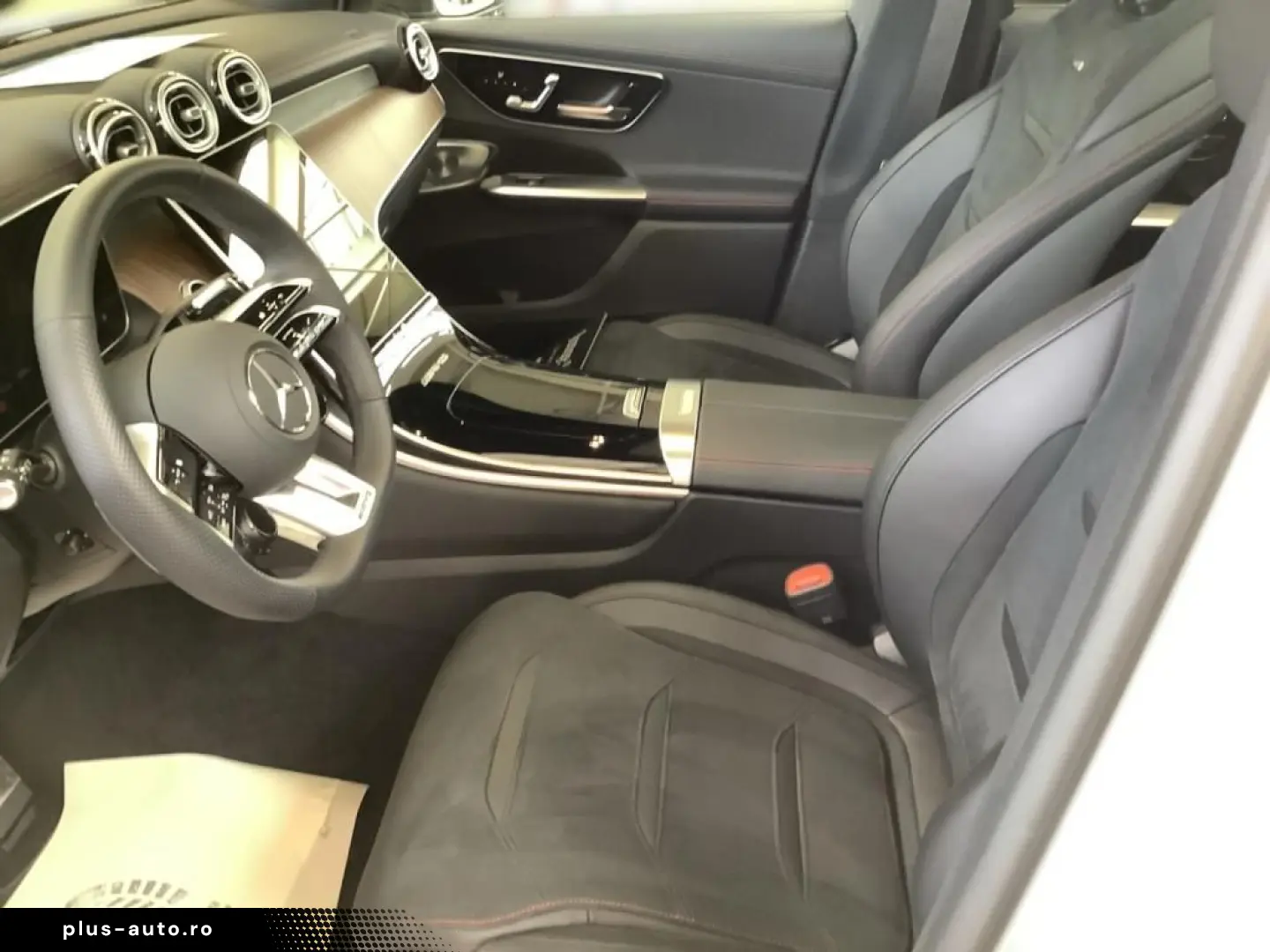 MERCEDES-BENZ AMG GLC 43 4M AMG Premium Digital HUD