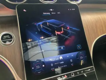 MERCEDES-BENZ AMG GLC 43 4M AMG Premium Digital HUD