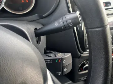 Dacia Lodgy 1.6 SCe Laureate