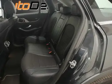 Mercedes-Benz GLC 300 de 4MATIC 9G-TRONIC