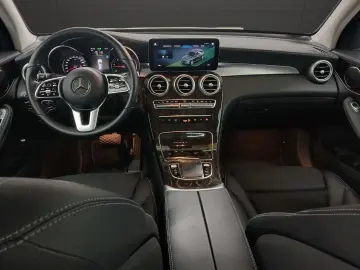 Mercedes-Benz GLC 300 de 4MATIC 9G-TRONIC