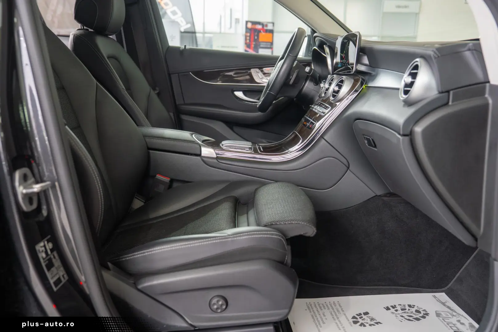 Mercedes-Benz GLC 300 de 4MATIC 9G-TRONIC