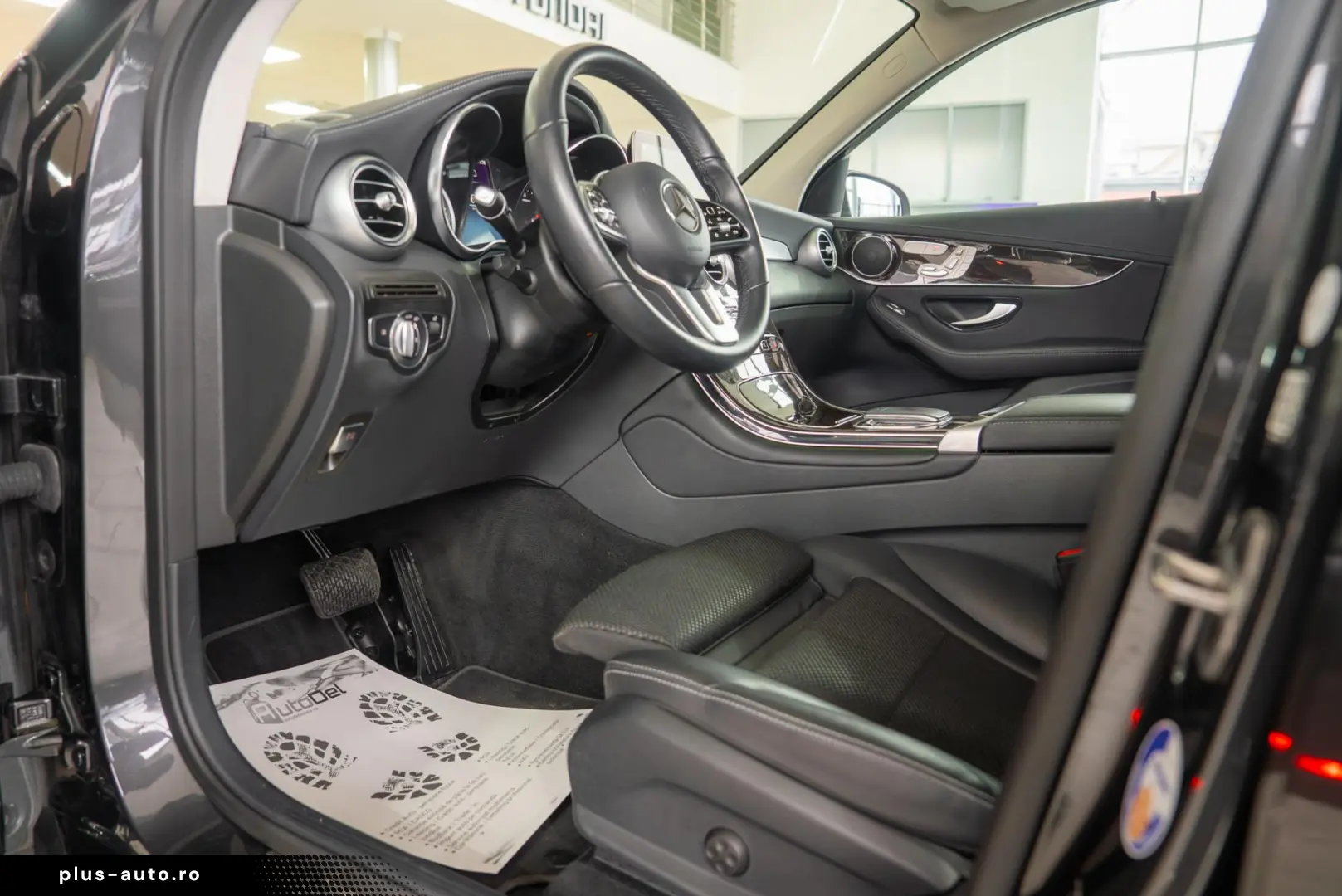 Mercedes-Benz GLC 300 de 4MATIC 9G-TRONIC