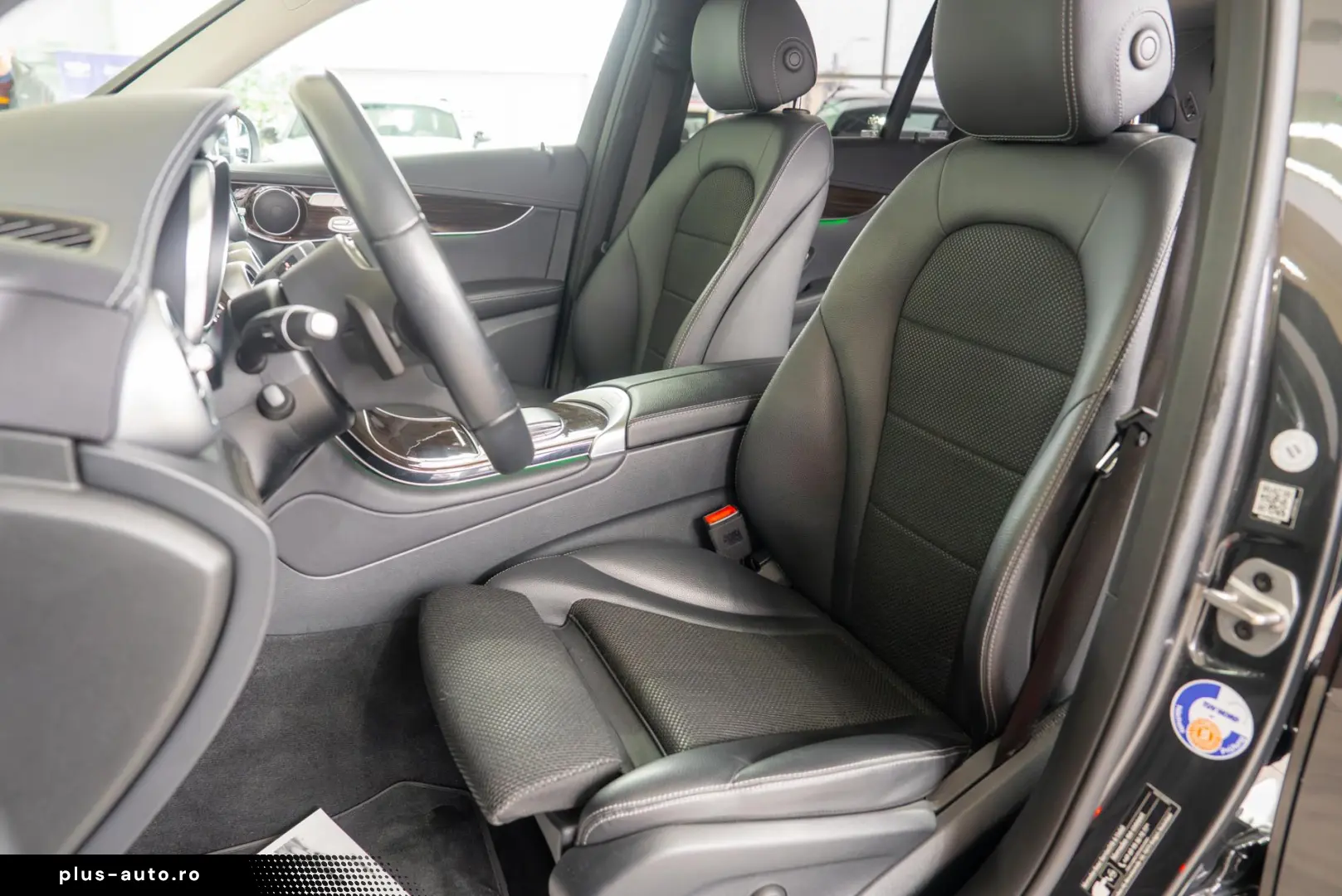 Mercedes-Benz GLC 300 de 4MATIC 9G-TRONIC