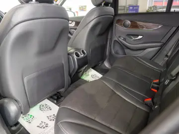 Mercedes-Benz GLC 300 de 4MATIC 9G-TRONIC