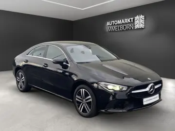 MERCEDES-BENZ CLA 250 e Kamera LED DigTacho Navi Leder DAB