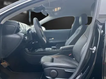 MERCEDES-BENZ CLA 250 e Kamera LED DigTacho Navi Leder DAB