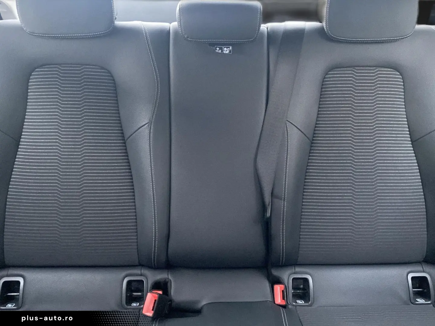 MERCEDES-BENZ CLA 250 e Kamera LED DigTacho Navi Leder DAB