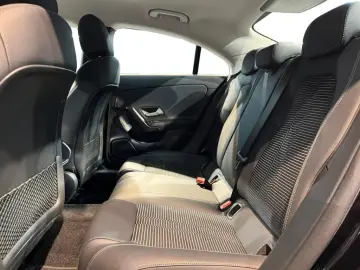 MERCEDES-BENZ CLA 250 e Coupe MBUX Navi AUT PTS Park-Assist