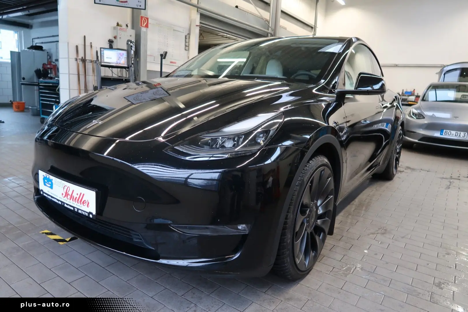 TESLA Model Y Performance Dual AWD