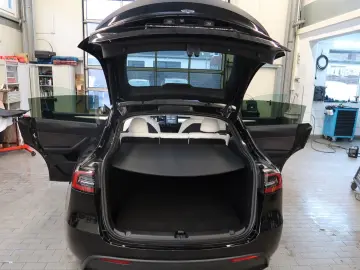 TESLA Model Y Performance Dual AWD