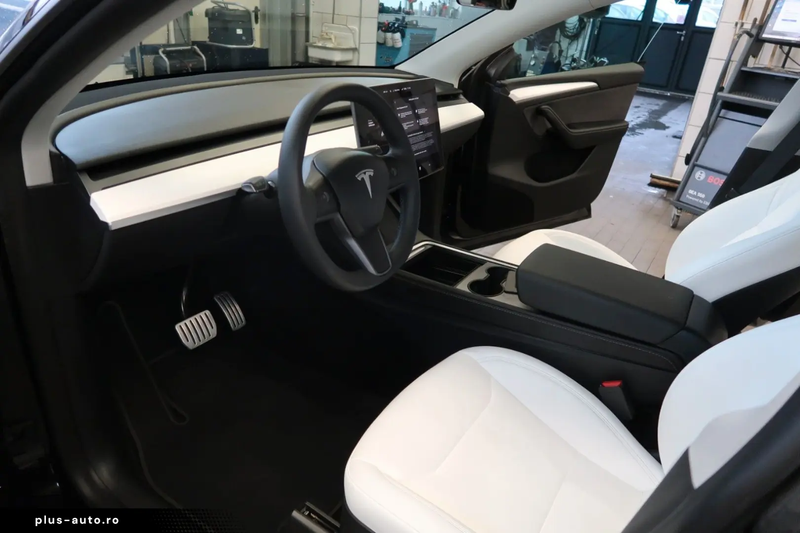 TESLA Model Y Performance Dual AWD