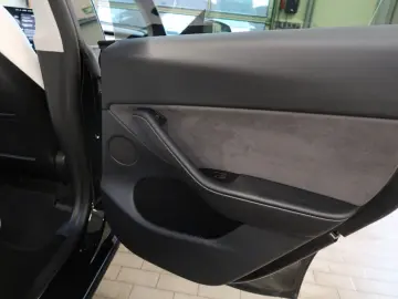TESLA Model Y Performance Dual AWD
