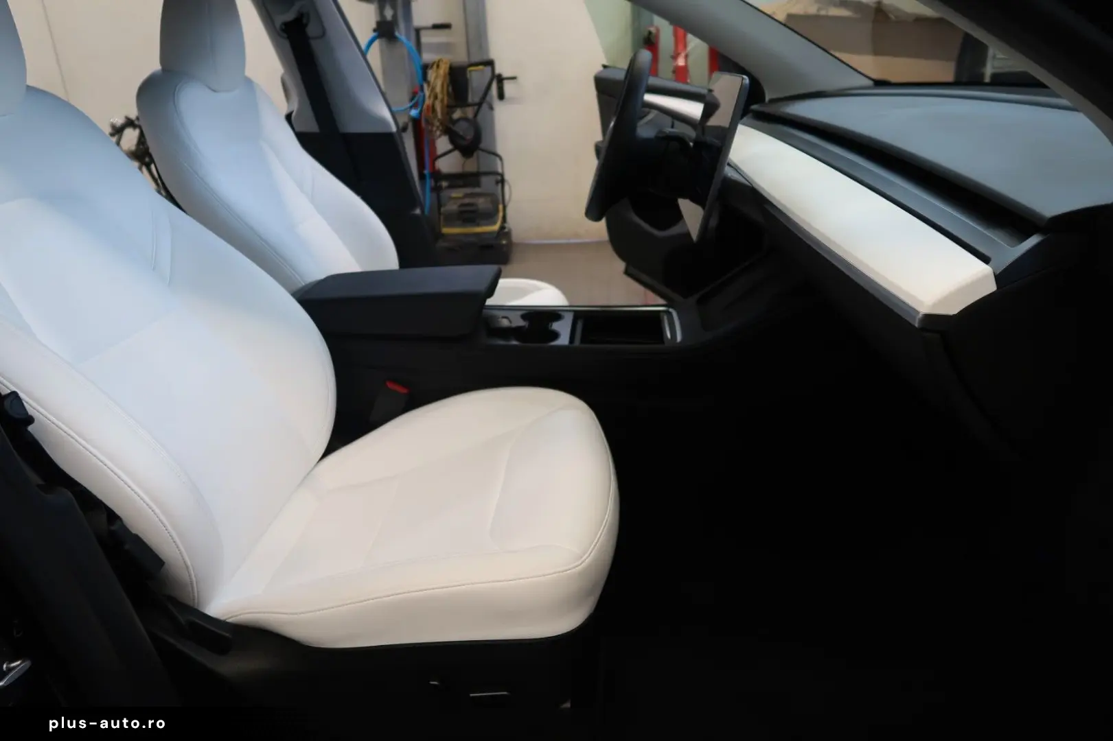 TESLA Model Y Performance Dual AWD