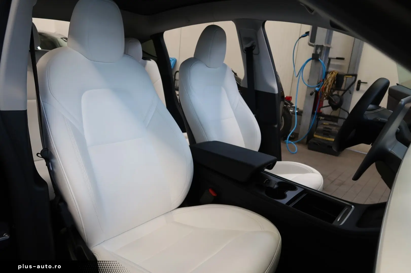 TESLA Model Y Performance Dual AWD