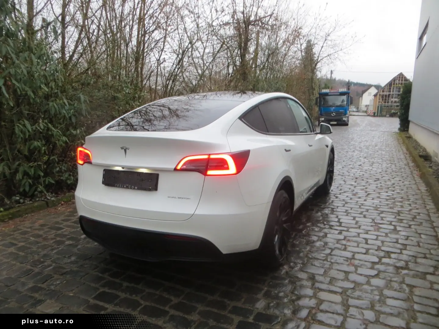 TESLA Model Y Long Range Dual AWD