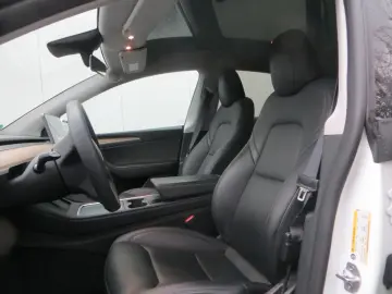 TESLA Model Y Long Range Dual AWD