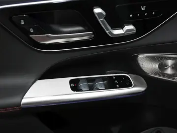 MERCEDES-BENZ GLC 43 AMG 4M Night Panorama Standhzg &hellip;