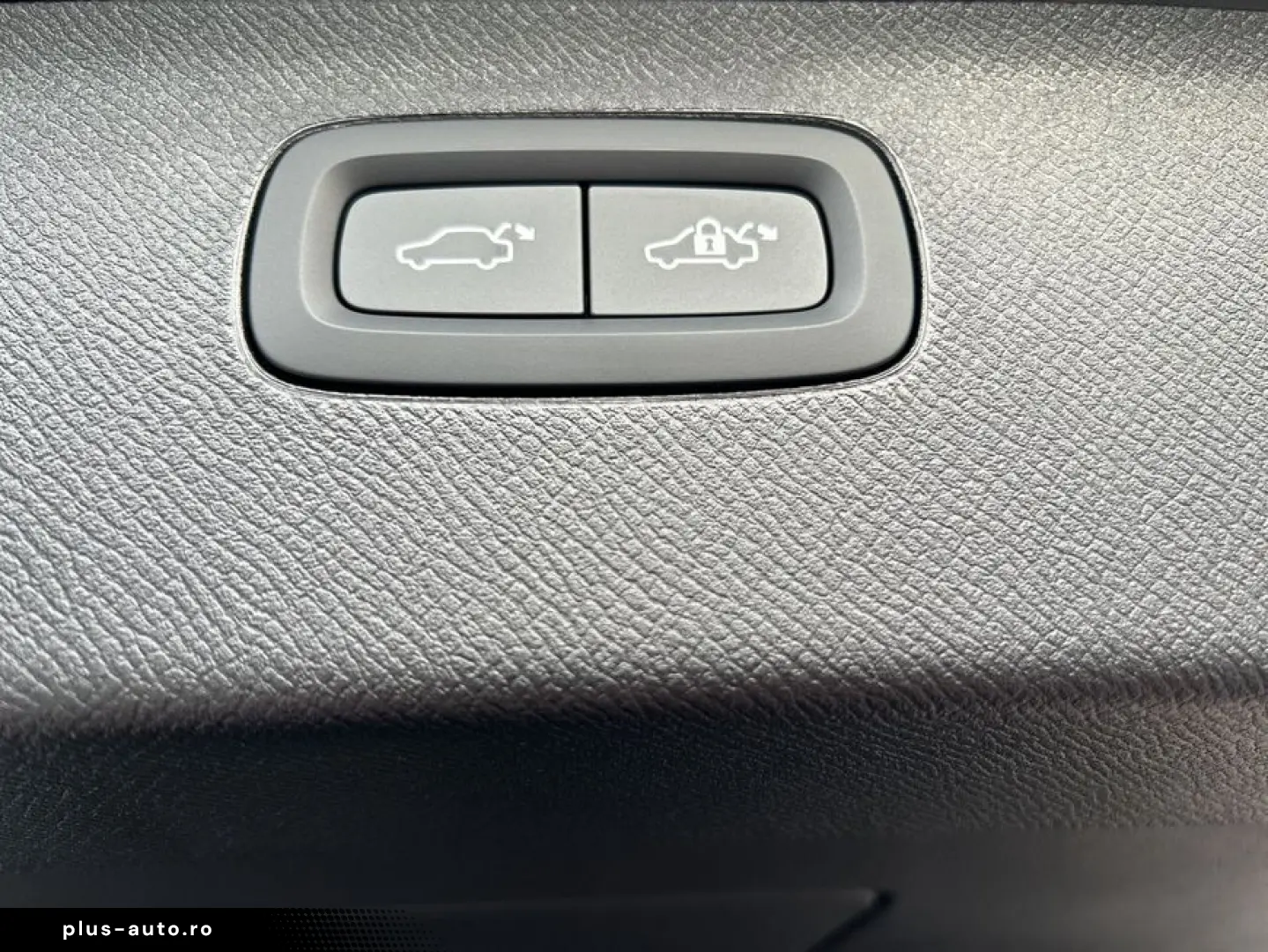 VOLVO XC90 T8 AWD Recharge Ultimate Dark