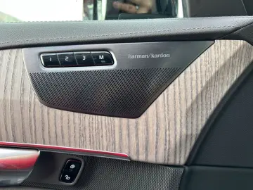 VOLVO XC90 T8 AWD Recharge Ultimate Dark