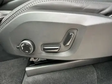 VOLVO XC90 T8 AWD Recharge Ultimate Dark