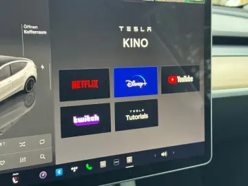 TESLA Model Y Performance AWD