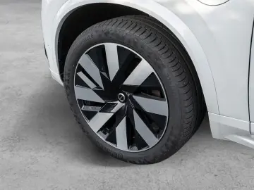 VOLVO XC90 T8 Ultra Dark Recharge AWD HUD AKTIVSITZE
